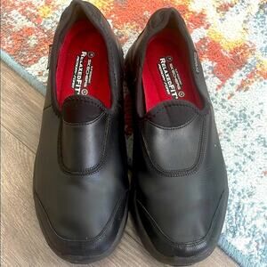 Skechers size 9.5 slip resistant Relaxed fit Black woman Slip-On Shoes